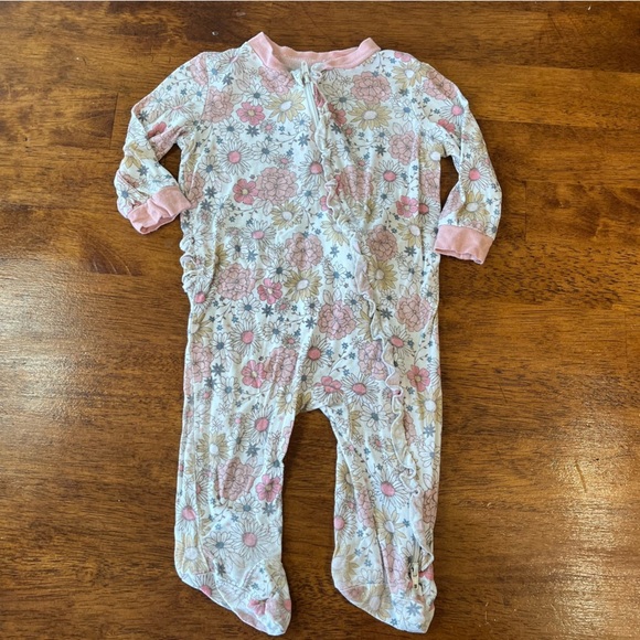 Milkberry pink cream floral ruffle one piece bamboo sleeper size 3-6 months